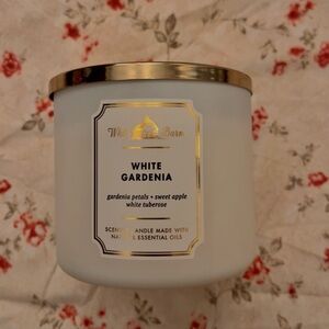 Bath and Body works candle